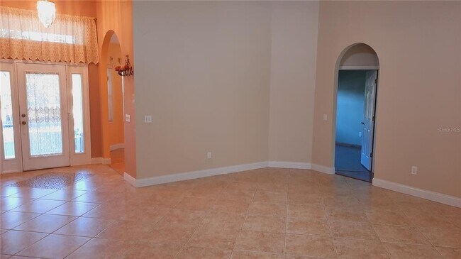 Building Photo - 58 Burning Bush Dr