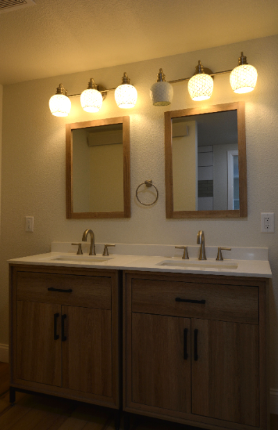 Building Photo - Newly Remodeled Home!