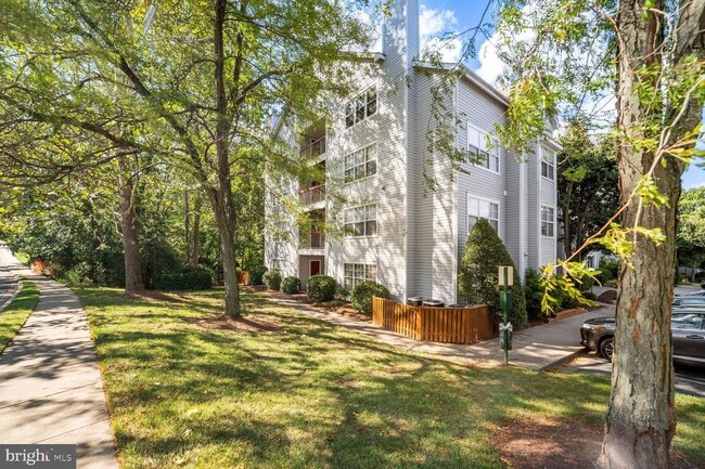 Building Photo - 18500 Boysenberry Dr