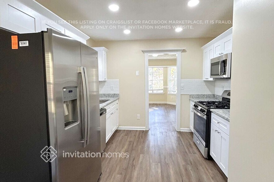 Building Photo - 116 Lovejoy Cir