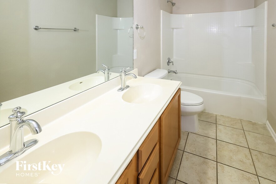 Building Photo - 3539 Maguey Trail