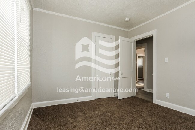 Building Photo - 3316 E 59th St