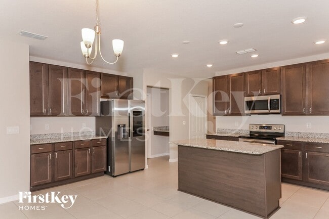 Building Photo - 4526 Birdsong Dr