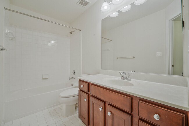 Building Photo - 3461 Eagle Ridge Dr