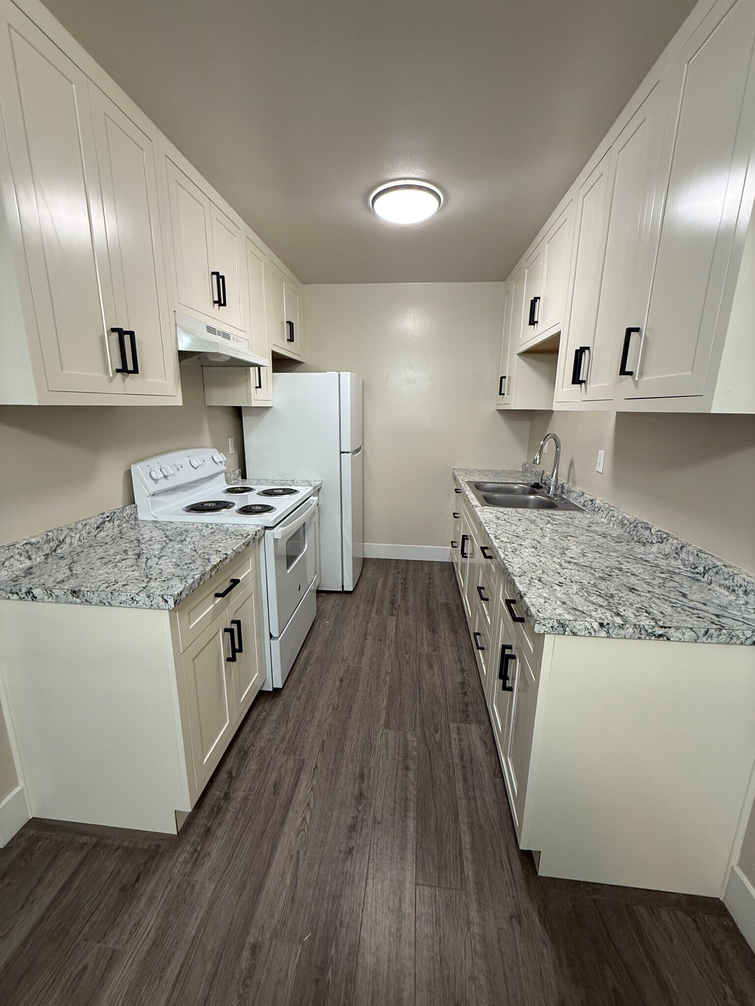 Building Photo - 1950 Stanton Ave