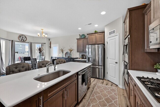 Building Photo - "Spacious 4-Bed Sanctuary with 3.5 Baths in Fountain, CO – Your Perfect Home Awaits!"
