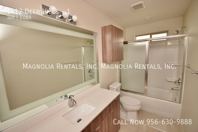 Building Photo - 1st Month Free Rent - Edinburg Apartment -...