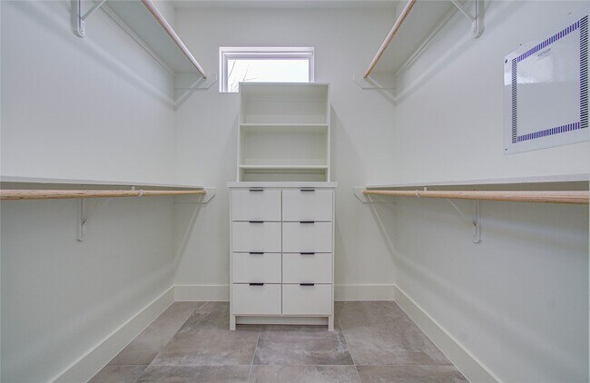 Building Photo - 1506 McKee St