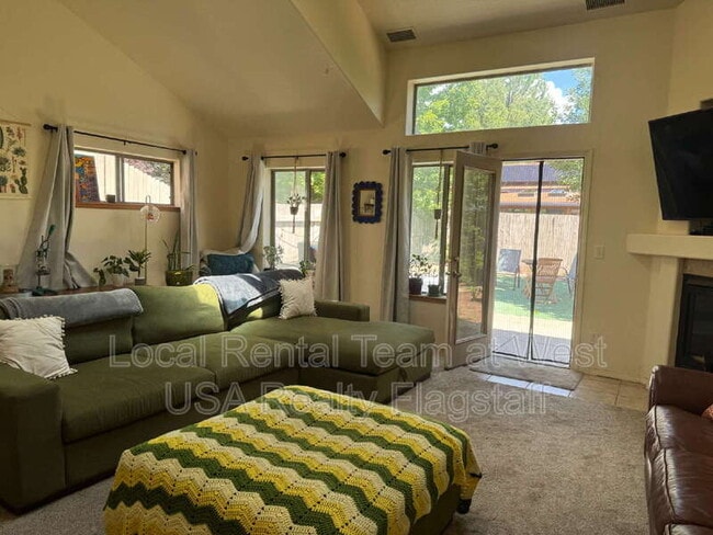 Building Photo - 1742 N Blue Spruce Cir