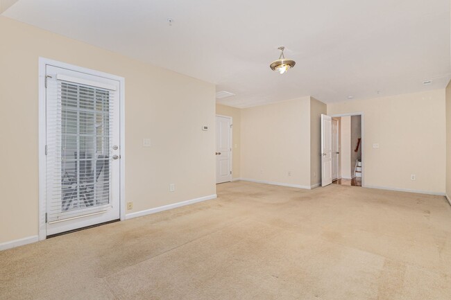 Building Photo - 5916 Longeria Ct
