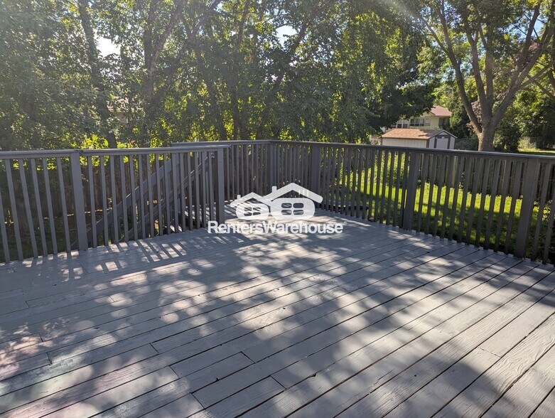 Building Photo - 1120 Westbury Cir