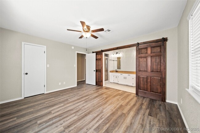 Building Photo - 11401 S 98th E Ave