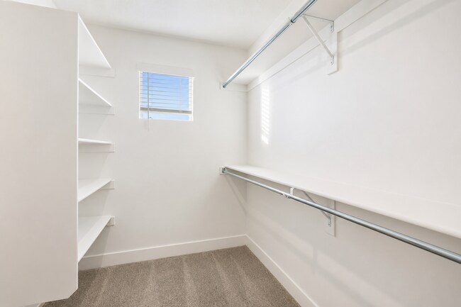 Building Photo - 6760 S 300 E