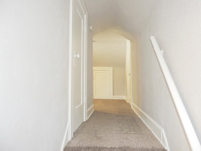 Building Photo - Completely Renovated 5 Bedroom - 1.5 Bath ...