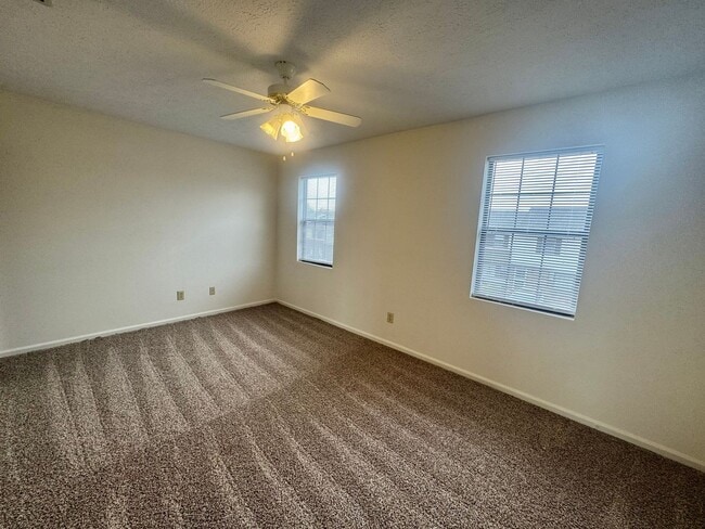 Building Photo - Newly Updated