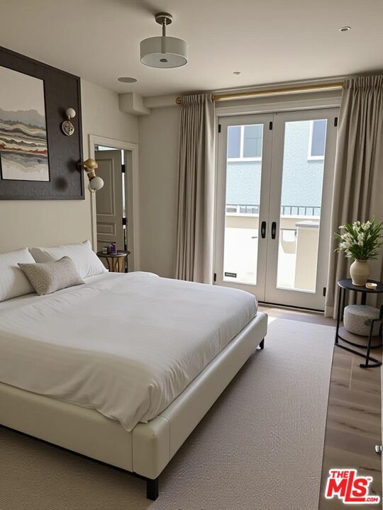 Building Photo - 129 S Elm Dr