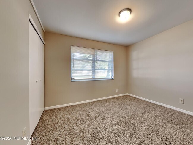 Building Photo - 2005 Figaro Ln