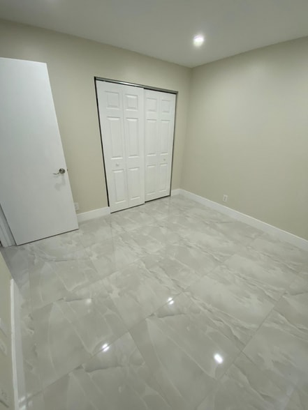 Building Photo - 8830 Royal Palm Blvd