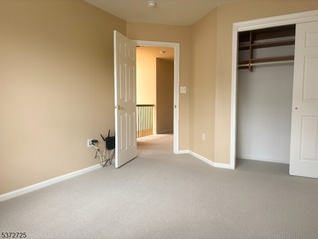 Building Photo - 46 Gordon Cir