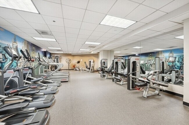 Building Photo - 440 N McClurg Ct