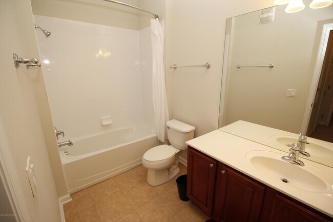 Building Photo - 1576 Peregrine Cir