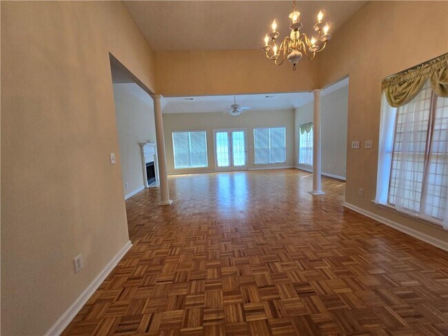 Building Photo - 152 Princeton Dr