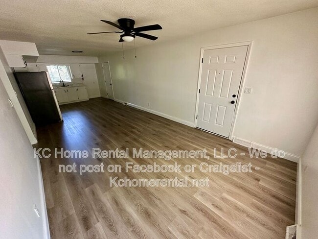 Building Photo - 1705 N 76th Terrace