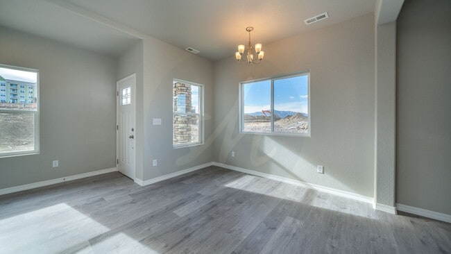 Building Photo - Great Townhome in Cumbre Vista