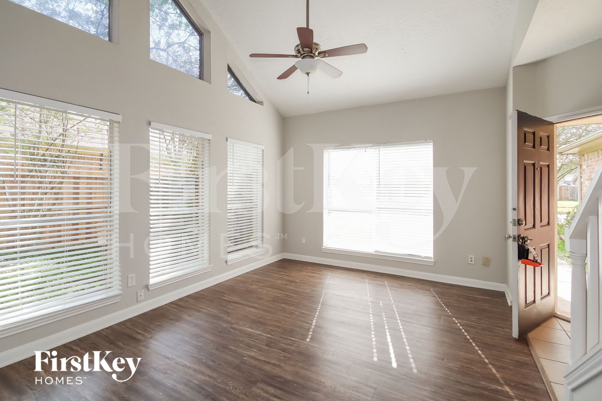 Building Photo - 10622 Lofty Pines Dr