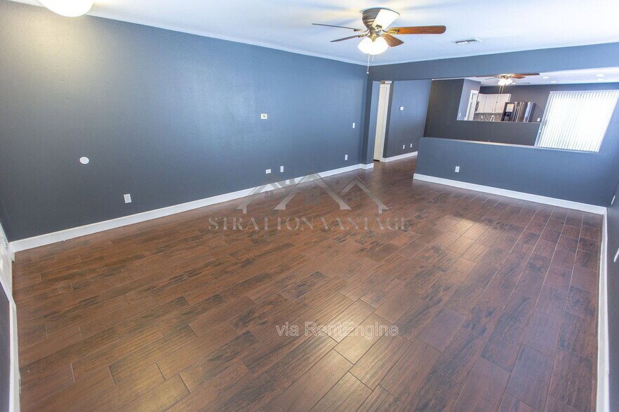 Building Photo - 9630 W Kingman St