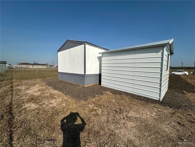 Building Photo - 1307 Rising Sun St