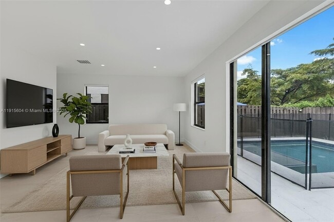 Building Photo - 8725 NW 102nd Ct