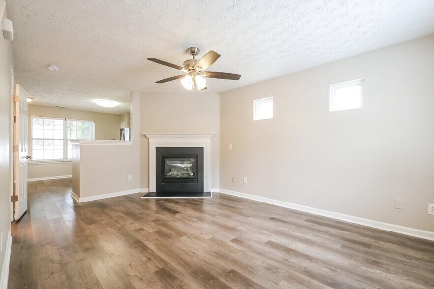Building Photo - 134 Silver Fox Trail