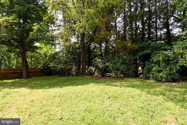 Building Photo - 7513 Sebago Rd