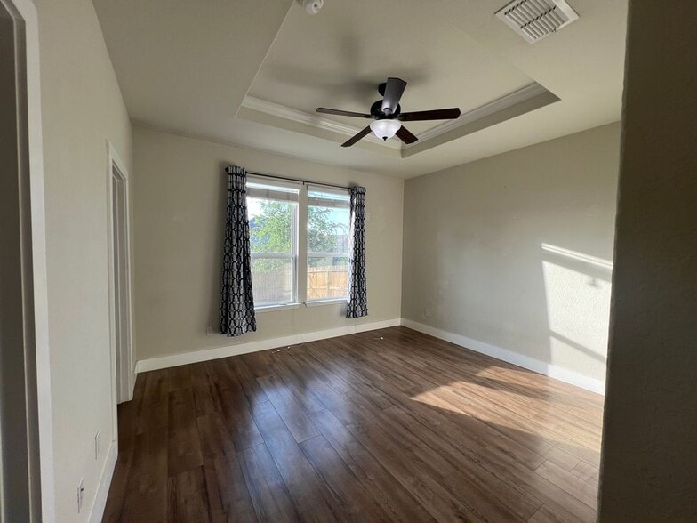 Building Photo - 146 Texas Thistle