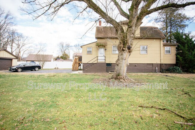 Building Photo - 37 Claypoole Ave