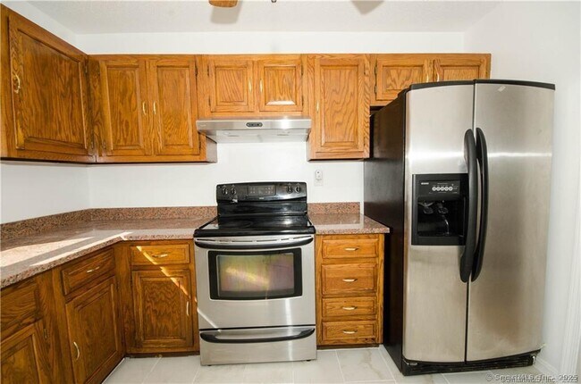 Building Photo - 30 Cavasin Dr