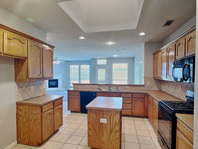 Building Photo - READY NOW! Captivating home on a cul-de-sac in Summer Creek Ranch!