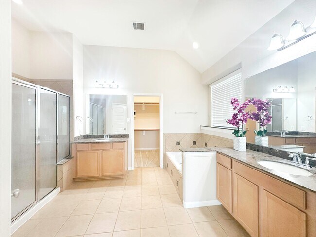 Building Photo - 22214 Meandering Springs Dr