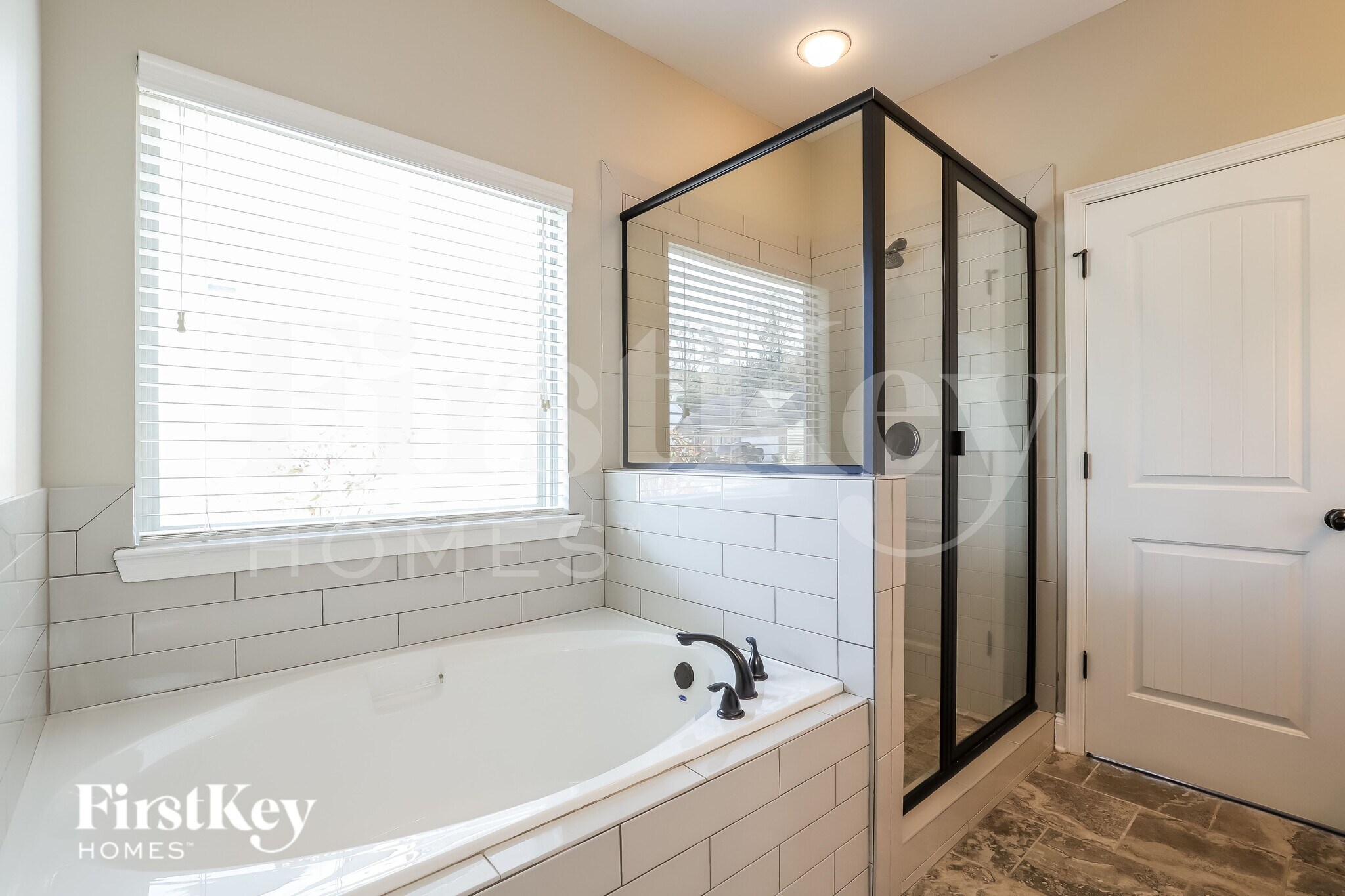 Building Photo - 4351 Highland Gate Pkwy