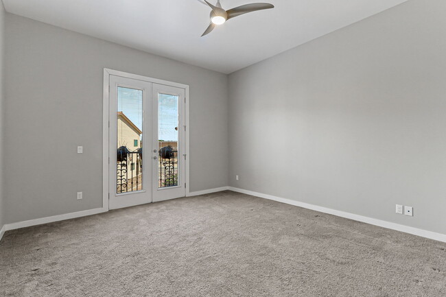 Building Photo - 6350 Escondido Dr