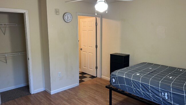 Building Photo - 725 Denali Way