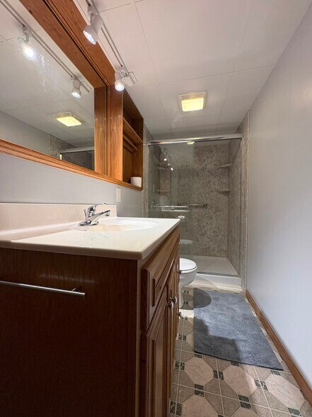 Building Photo - 6214 Adobe Way