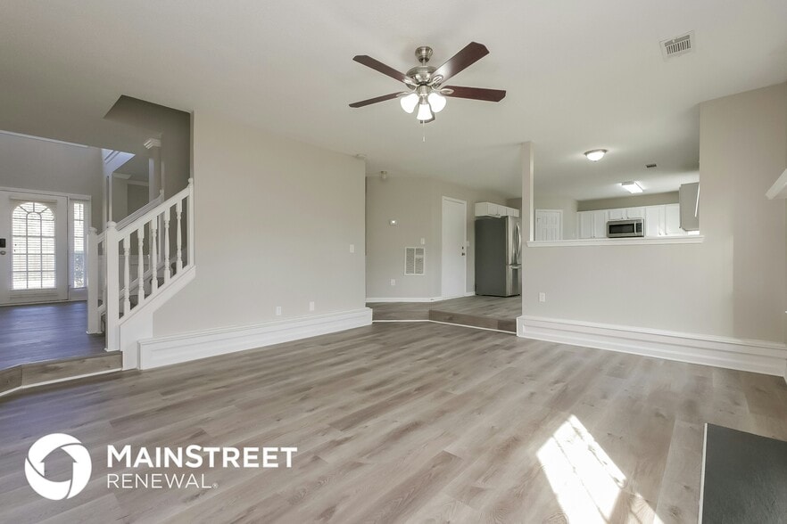 Building Photo - 400 Browning Field Way