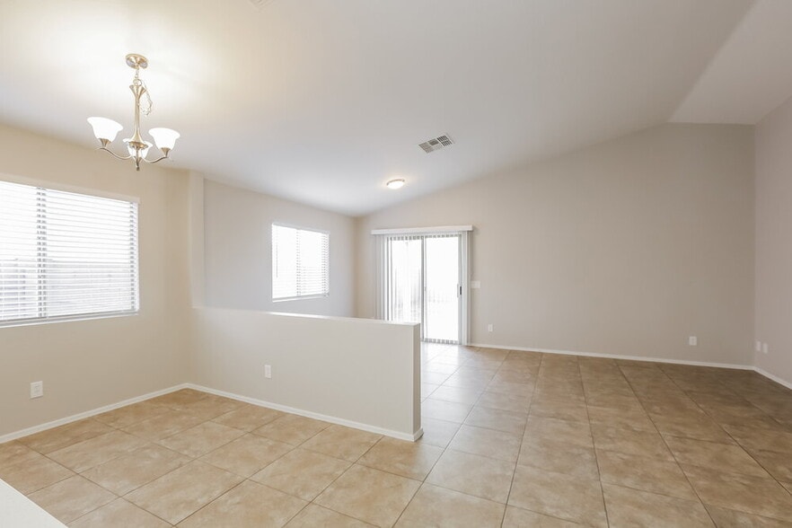 Building Photo - 21861 W Mohave St