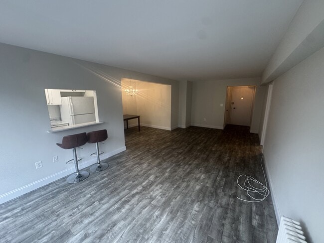 Building Photo - 3901 Tunlaw Rd NW