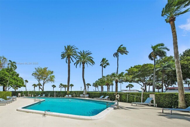 Building Photo - 1408 Brickell Bay Dr