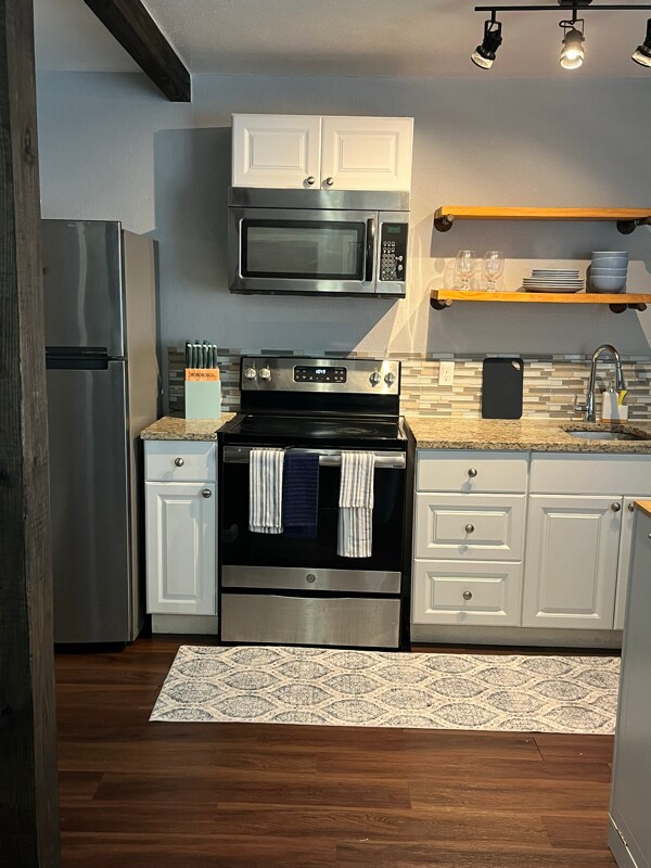 Building Photo - 622 Texan Trail