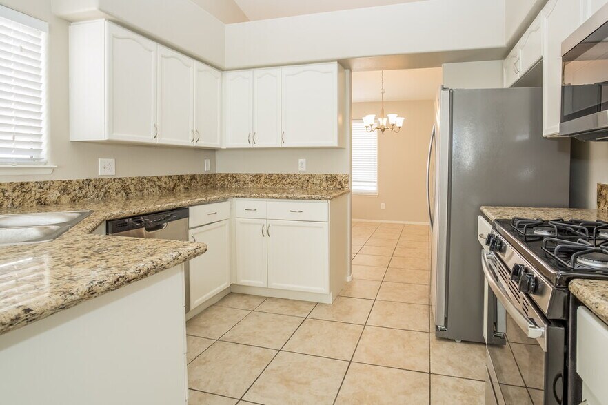Building Photo - 4416 W La Madre Way