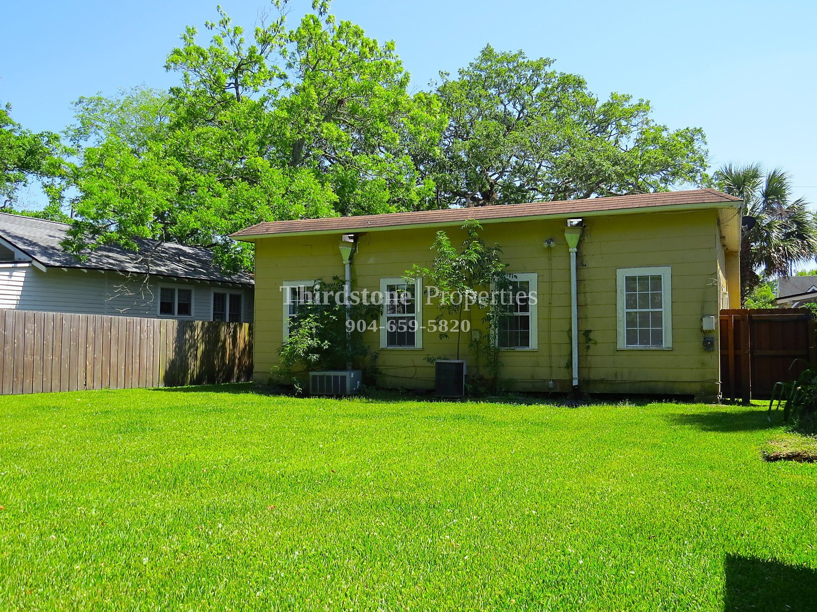 Building Photo - 2881 Selma St